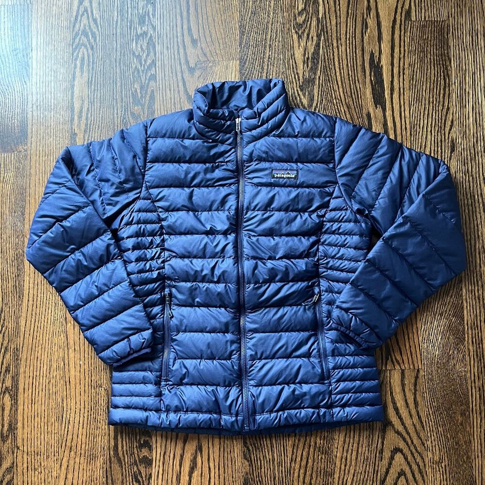 Patagonia Women's Down Sweater Jacket - Classic Navy (Size S)
